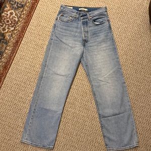 COPY - Levi’s Ribcage Straight High Rise Jean - Size 27